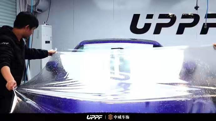 深圳汽車貼膜|全車貼膜中的小細(xì)節(jié)_深圳車身貼膜